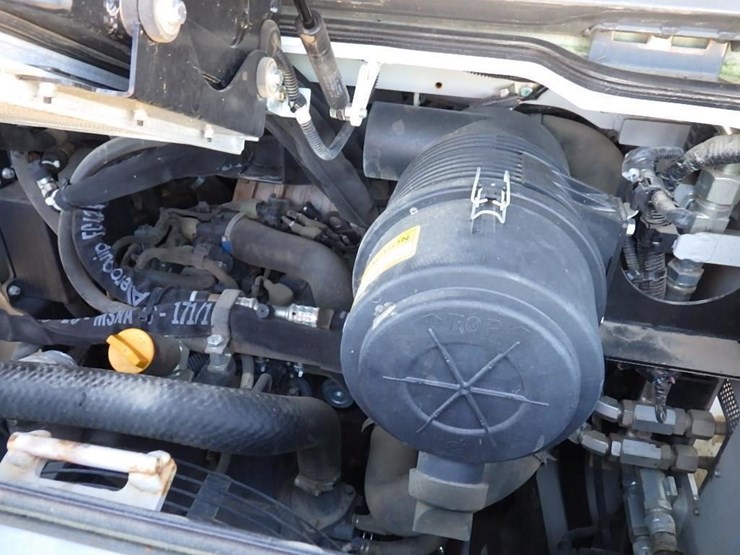 takeuchi-tl10v2-image-7