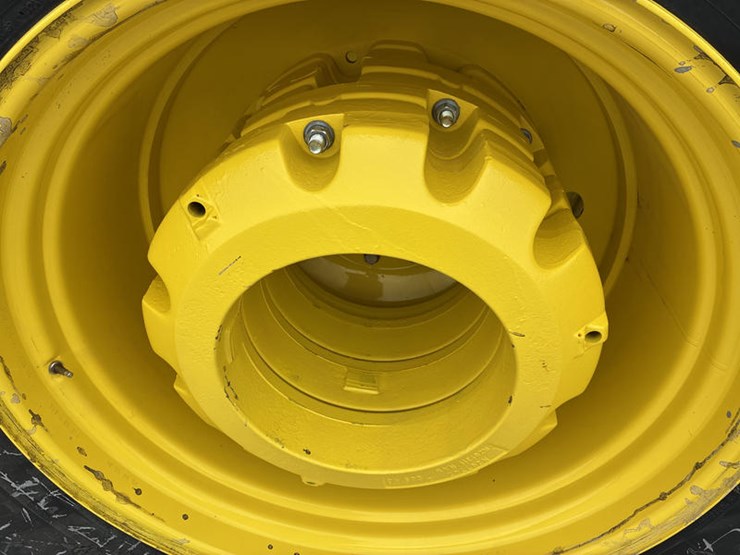 2025-john-deere-9r-590-image-62