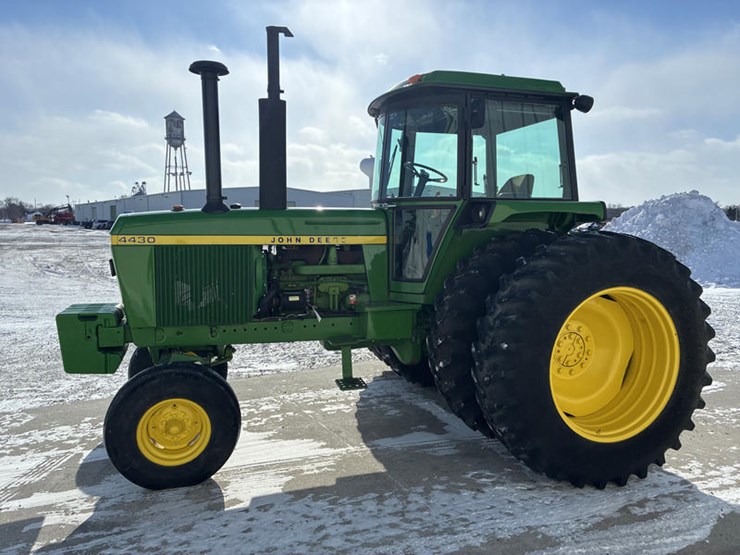 1977-john-deere-4430-image-10