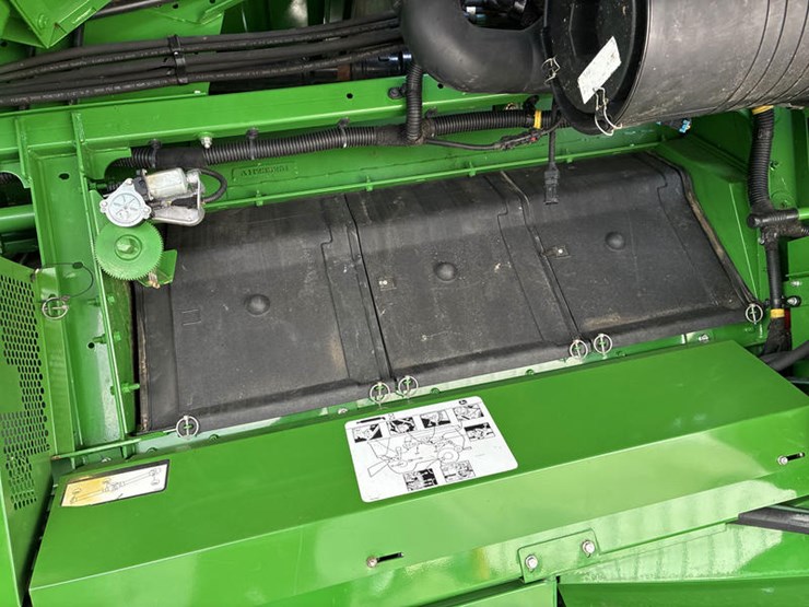 2015-john-deere-s680-image-49