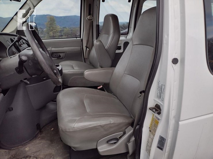2008-ford-e150-image-13