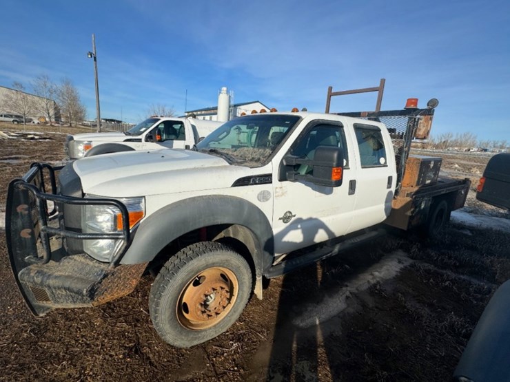 2012-ford-f550-image-1