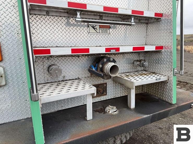 2005-international-7400-image-28