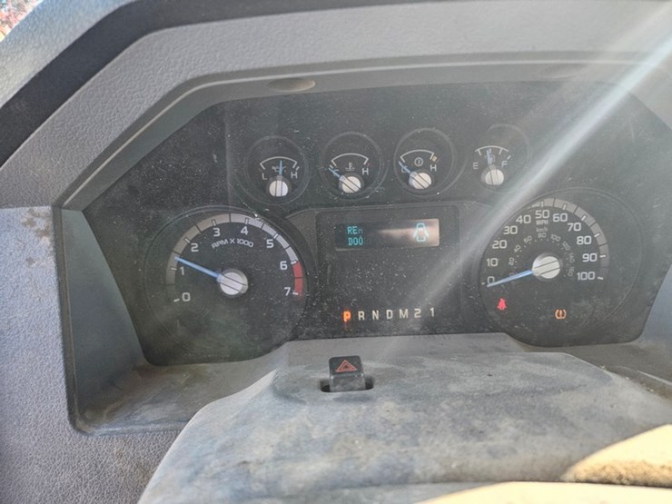 2012-ford-f350-image-22