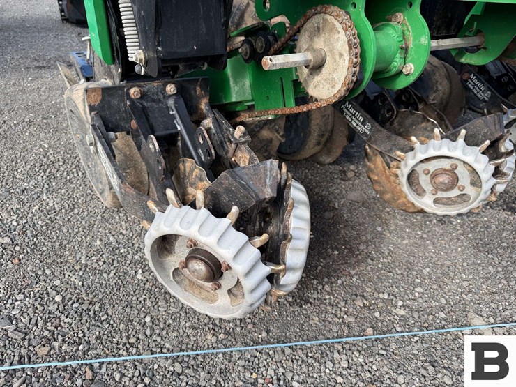 schlagel-mfg.-ripper,-implement-dolly,-great-plains-corn-planter-image-59