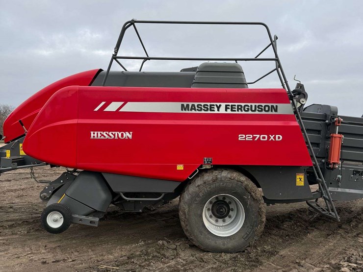 massey-ferguson-2270xd-image-1