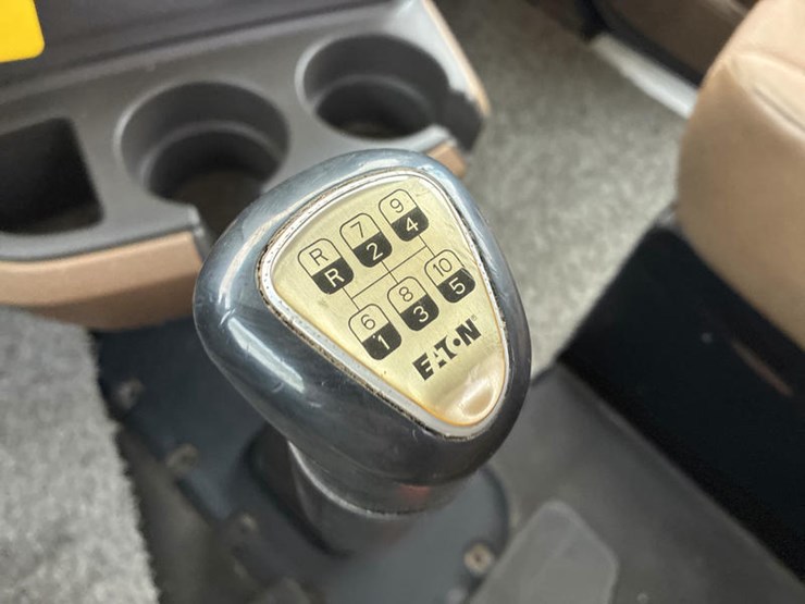 2016-kenworth-t680-image-59