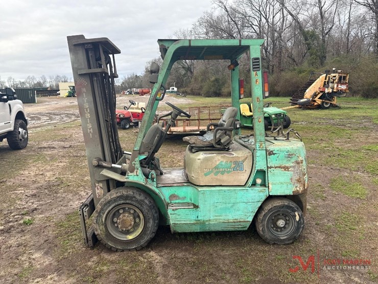 mitsubishi-fg25-image-5