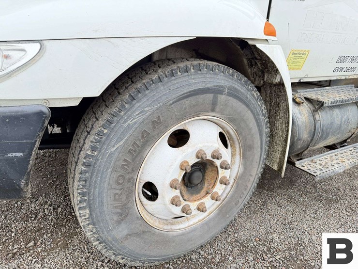 2006-international-durastar-4300-image-10