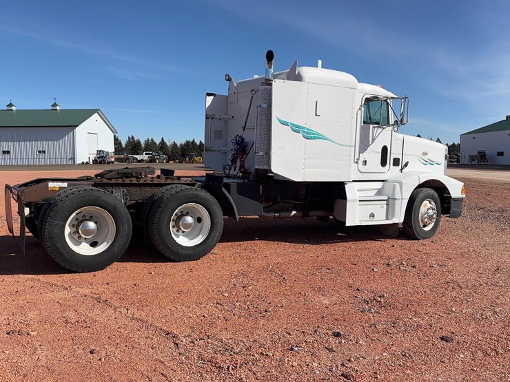 1993-peterbilt-377-image-6