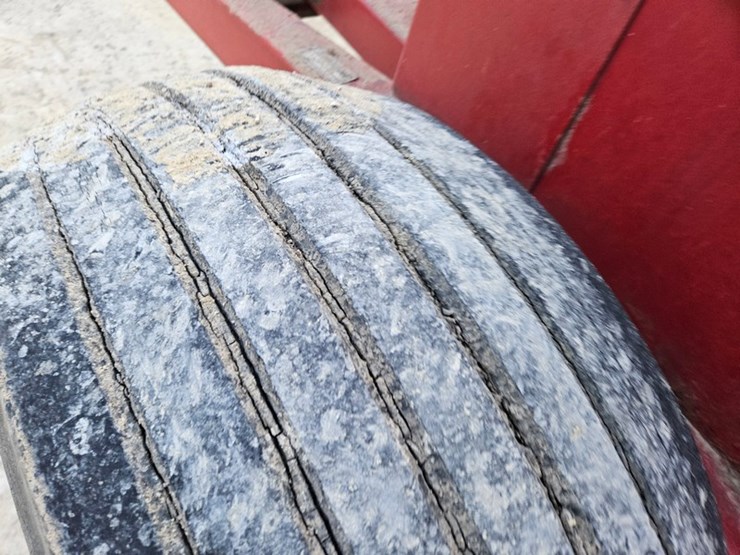 international-881-image-26