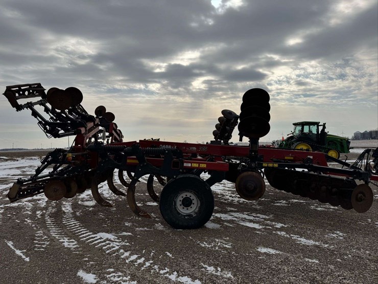 2016-case-ih-2016-image-4