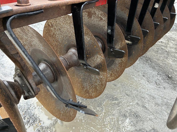 case-ih-3900-image-38