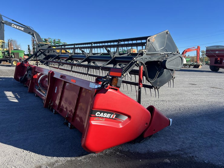 2011-case-ih-3020-image-10