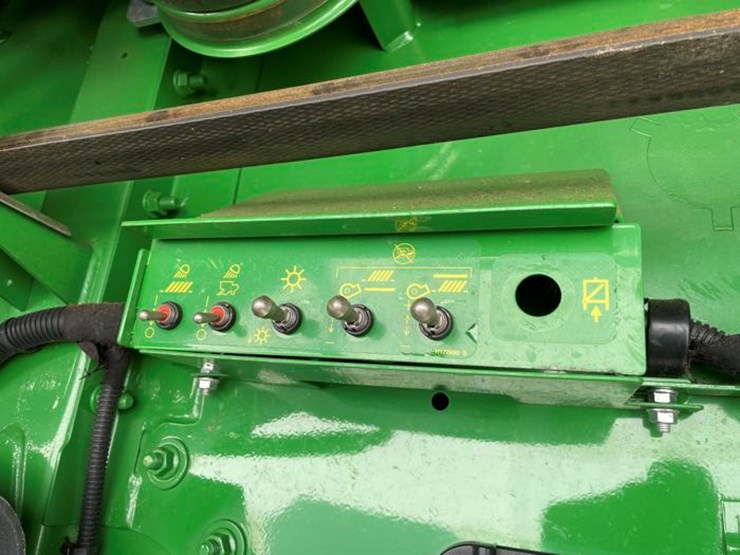 2017-john-deere-s680-image-56