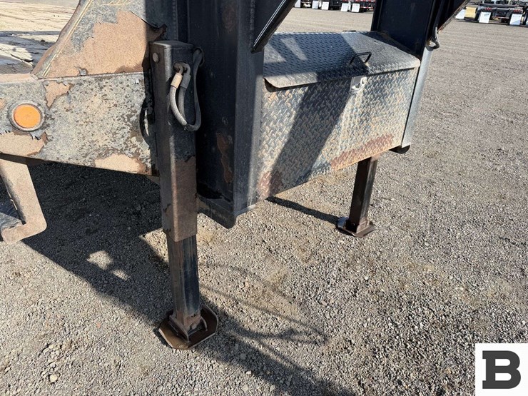 2014-pj-gooseneck-flatbed-trailer-image-19