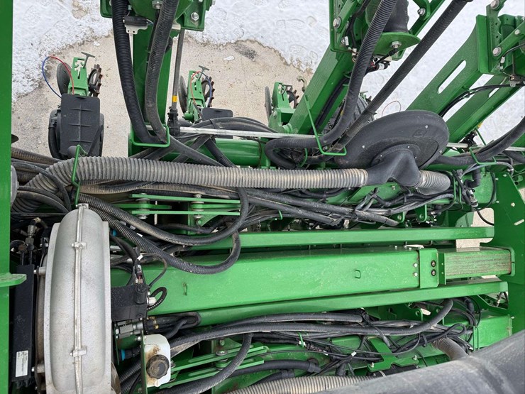 john-deere-1795-image-33
