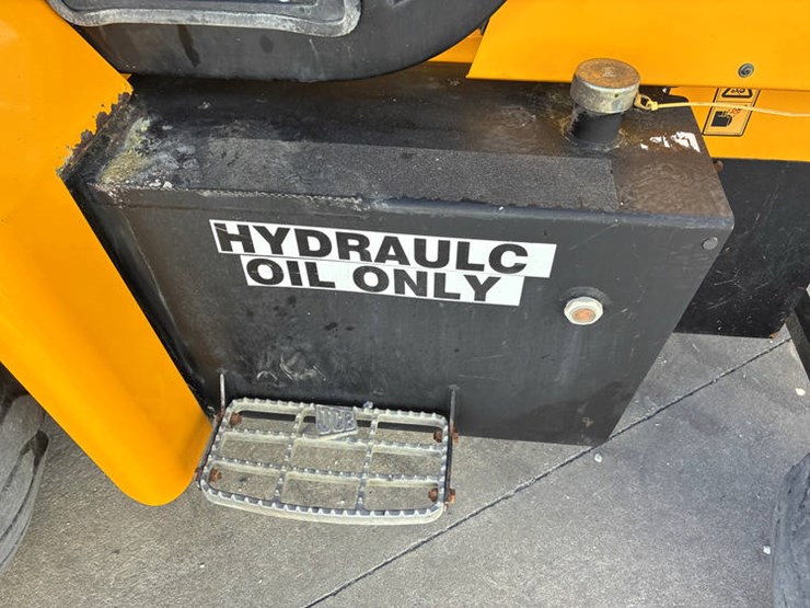 2018-jcb-930-image-21