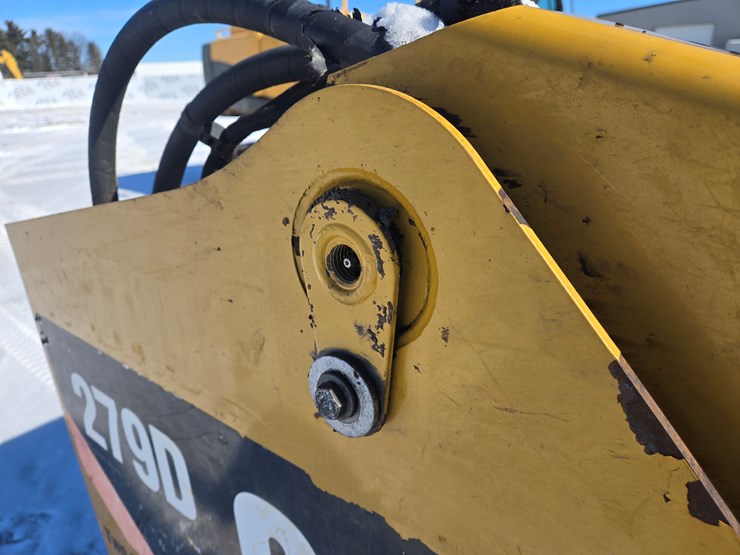 caterpillar-279d-image-32