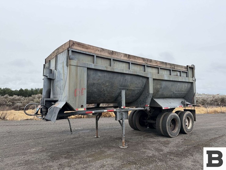 1966-fruehauf-end-dump-trailer-image-2