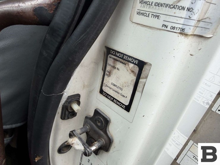 2006-international-durastar-4300-image-59