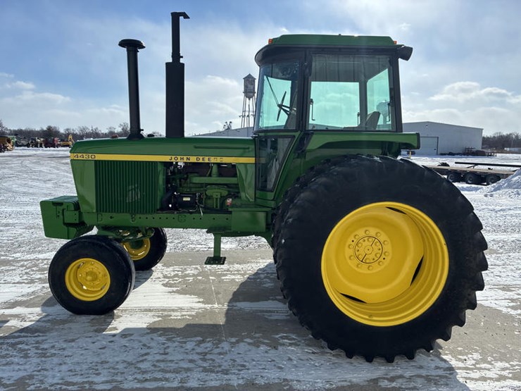 1977-john-deere-4430-image-9
