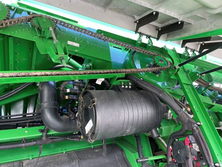 2017-john-deere-s680-image-46