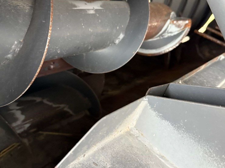 massey-ferguson-2270xd-image-14