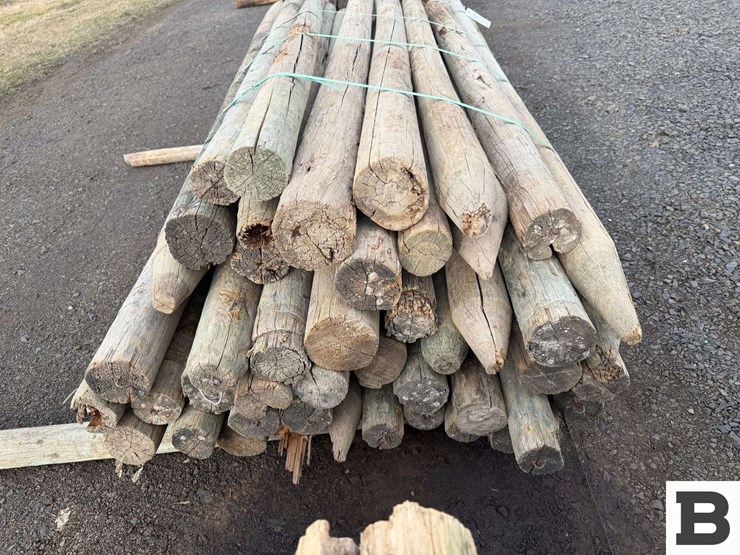 ..-wooden-posts-image-8