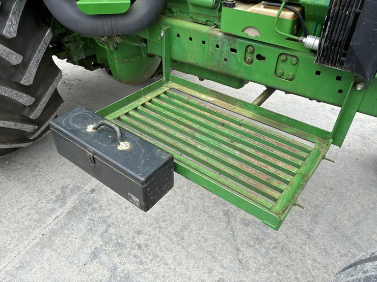 john-deere-4560-image-17