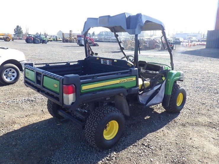 john-deere-gator-image-5