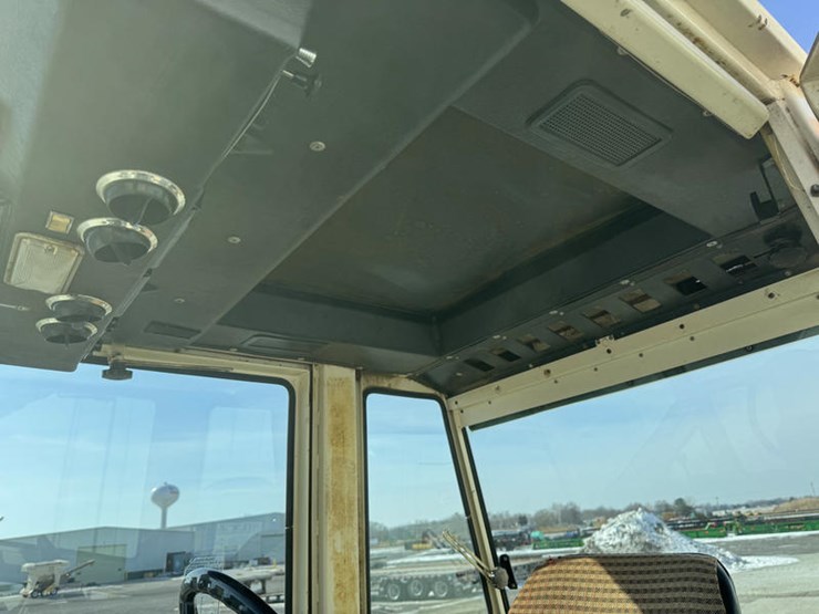 #5112-•-1983-case-2090-#8840728-image-28