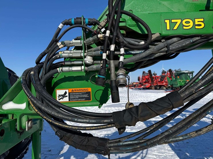 john-deere-1795-image-24