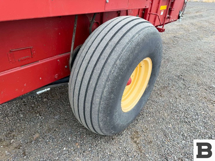 2010-new-holland-bc5080-image-22