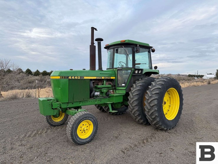 1982-john-deere-4440-image-3
