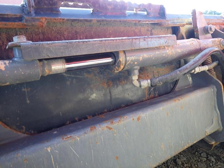 takeuchi-tl10v2-image-19