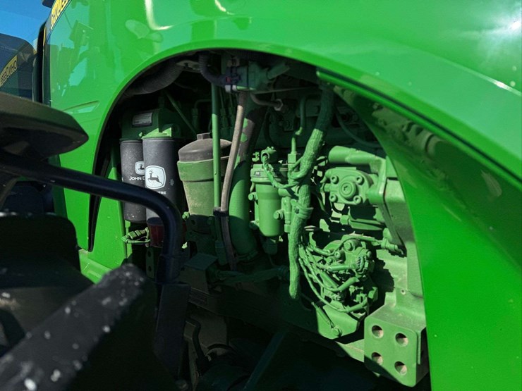 2012-john-deere-8310r-image-75