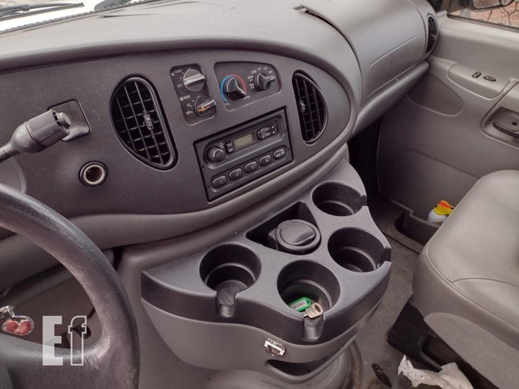 2008-ford-e150-image-11