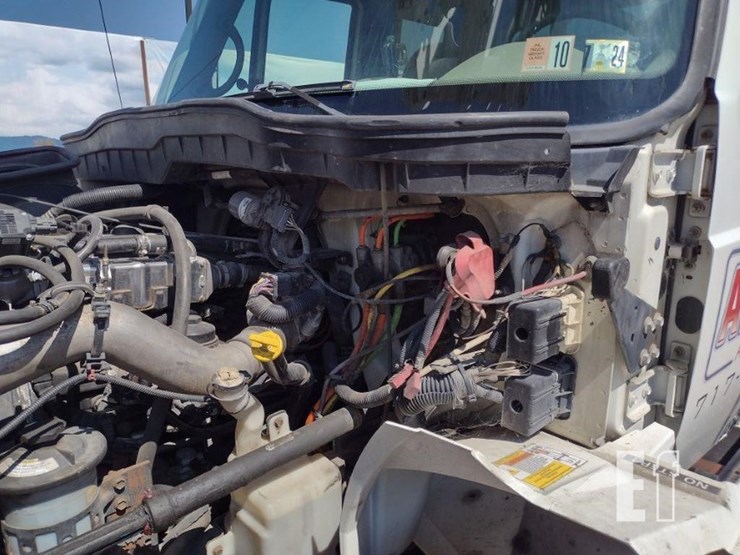 2008-international-durastar-4300-image-16