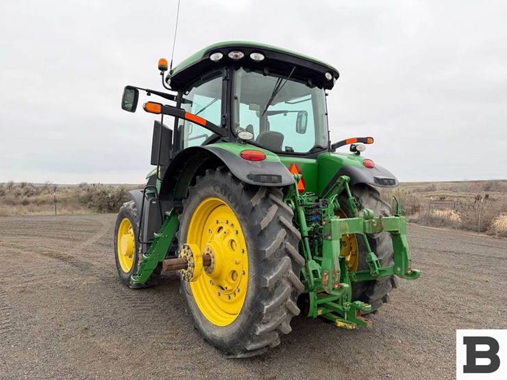 2012-john-deere-7260r-image-3