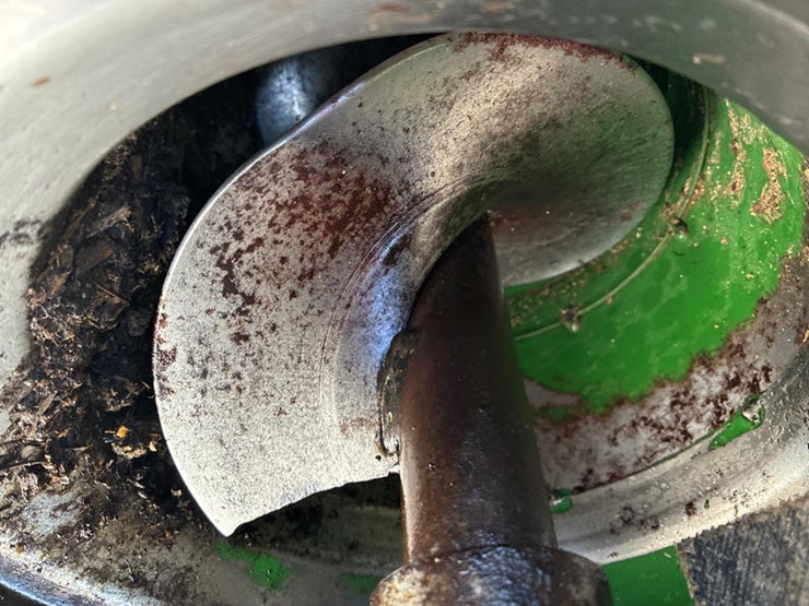 2013-john-deere-s670-image-75