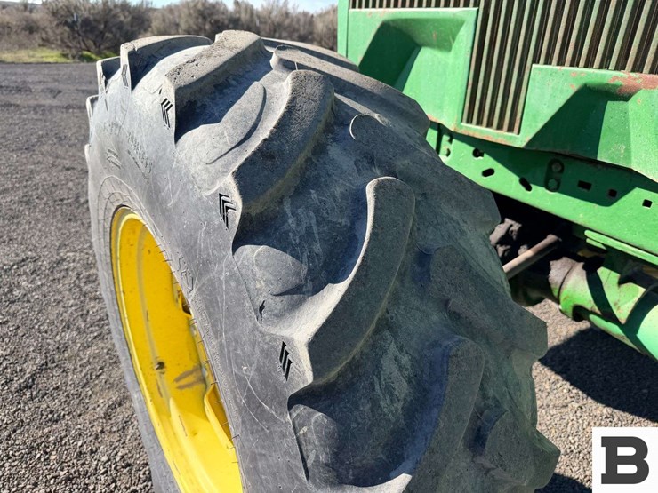 1992-john-deere-4760-image-16