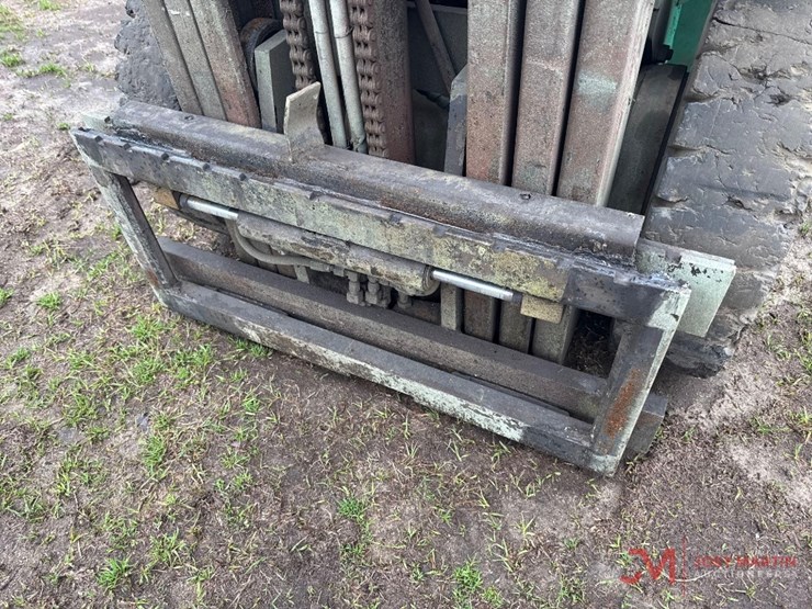 mitsubishi-fg25-image-7