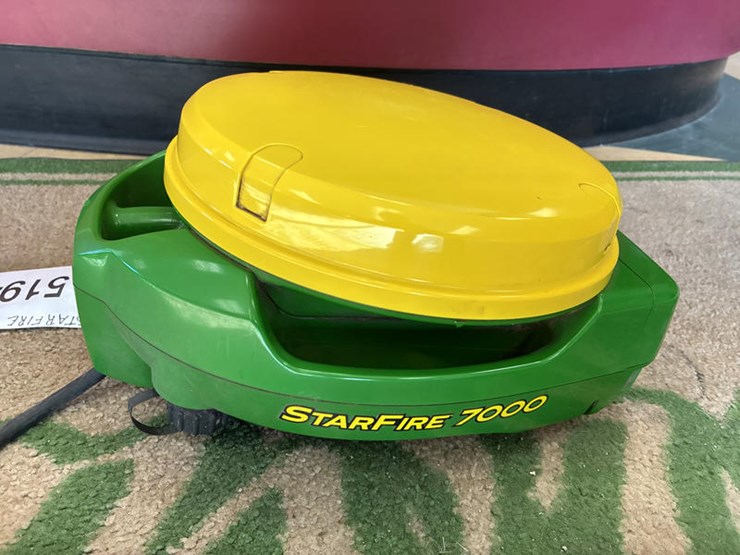 john-deere-7000-image-1