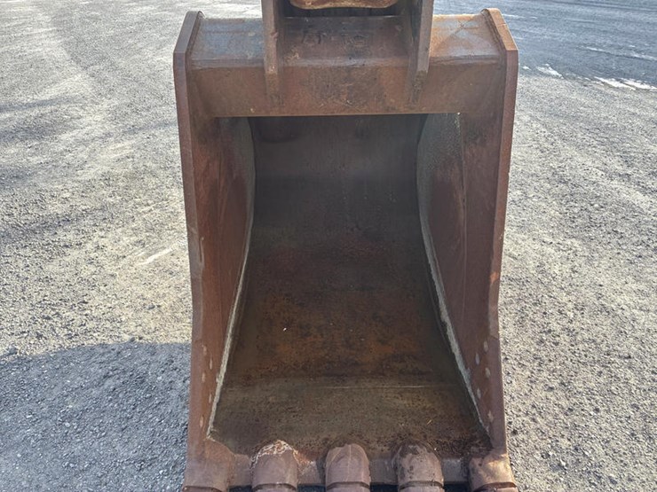 2017-komatsu-pc360-lc-11-image-16