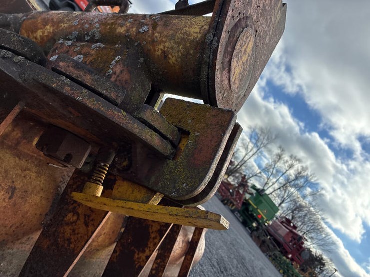 #5179-•-yellow-3pt-blade-image-6