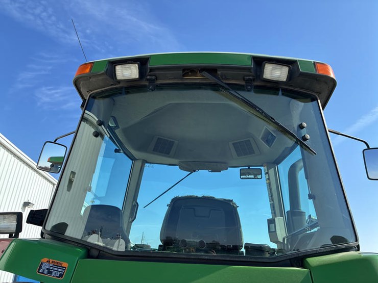 1995-john-deere-8300-image-25