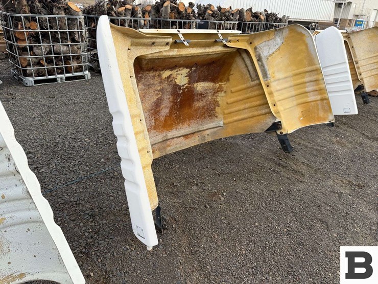 semi-truck-wind-deflector-image-3