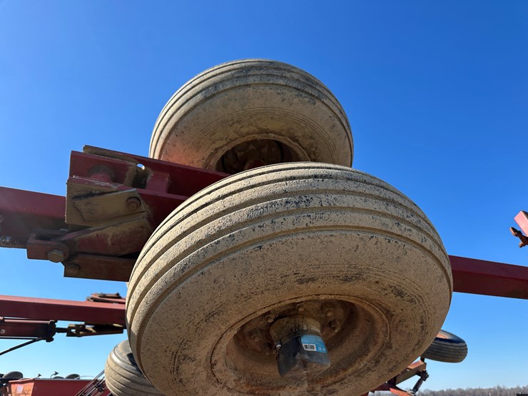 case-ih-3900-image-13