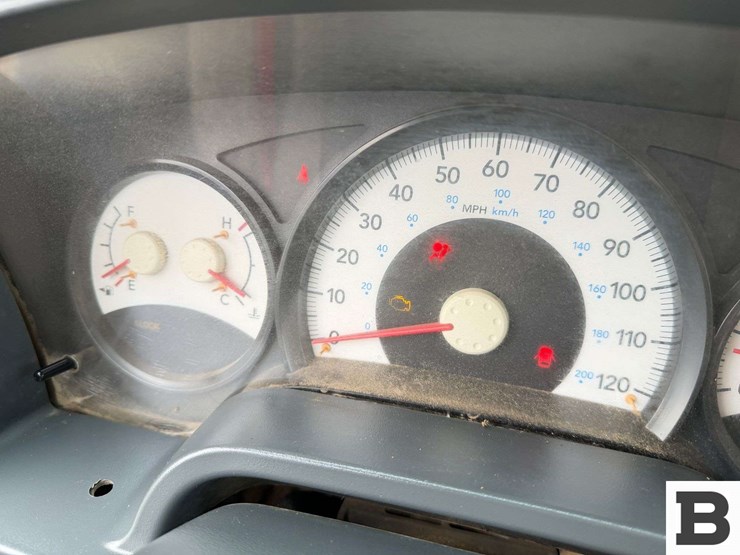 2005-dodge-dakota-image-33